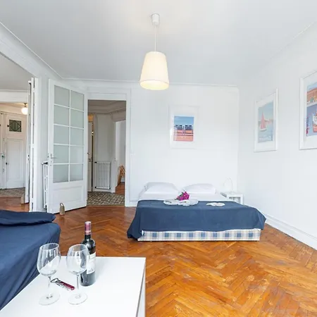 Joffre 38 - Spacious One Bedroom Apartment *