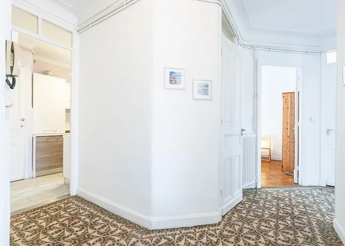 My Casa - Joffre 38 - Spacious One Bedroom Apartament